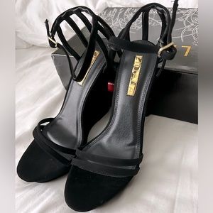 Lilliana platform wedges black size 10